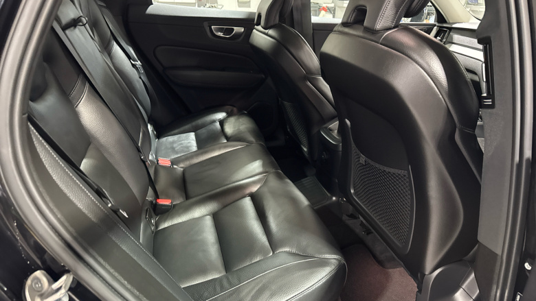 Volvo XC60 2.0 T6 [350] RC PHEV Plus Dark 5dr AWD Geartronic Estate